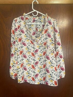 Old Navy women’s size medium top